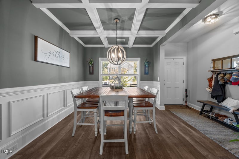 524 Richlands Cliff Dr, Youngsville, NC 27596