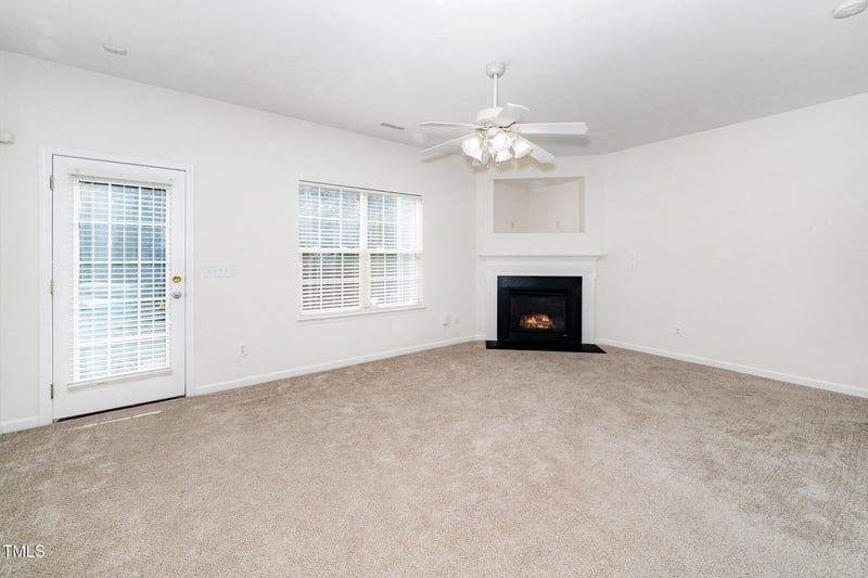 524 Summer Breeze Dr, Durham, NC 27704
