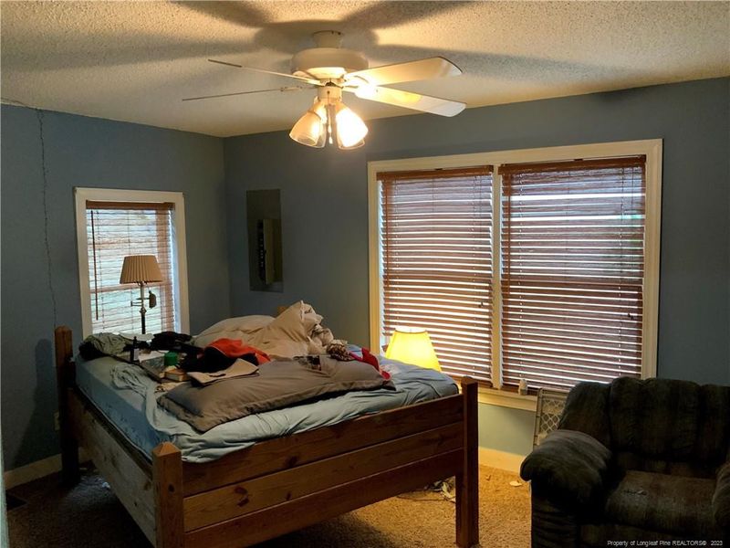 524 Summitt Dr, Sanford, NC 27330
