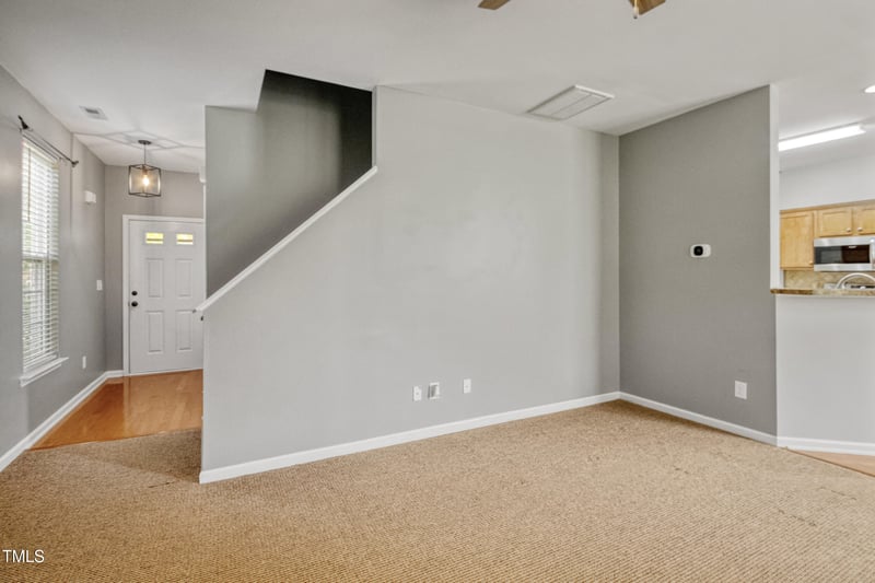 524 Woodson Dr, Clayton, NC 27527