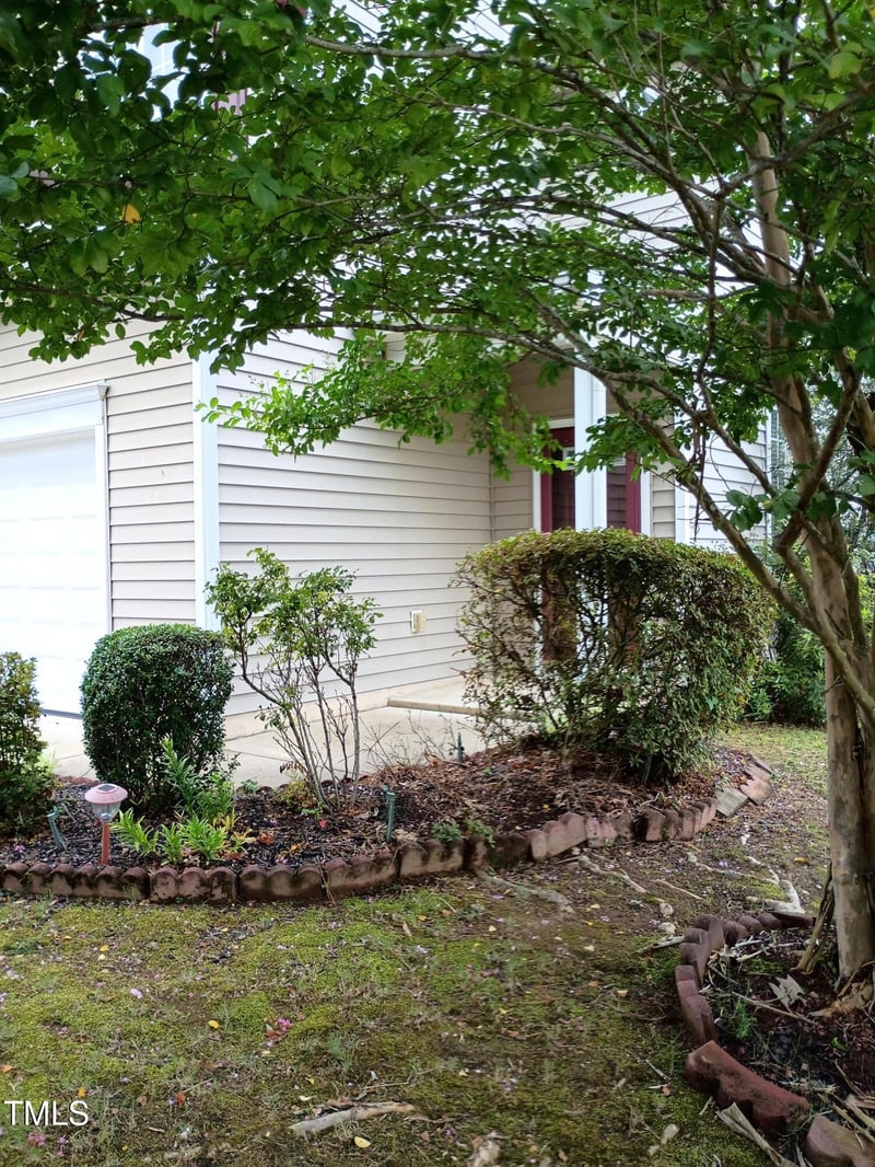 524 Woodson Dr, Clayton, NC 27527