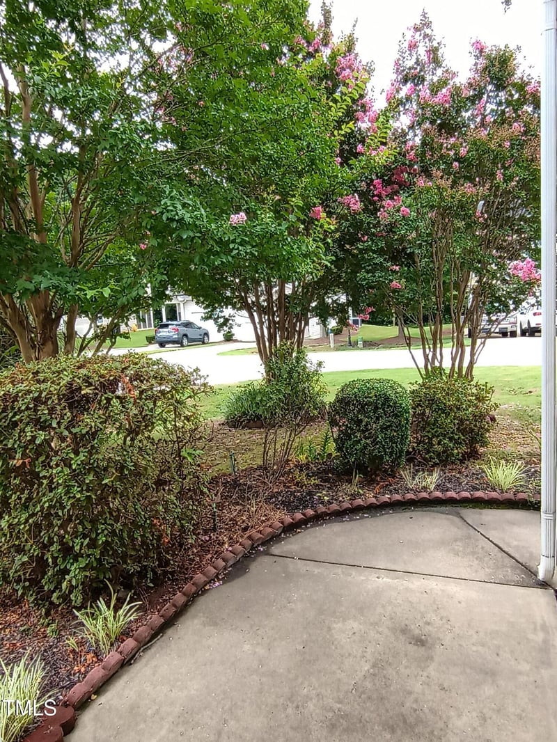 524 Woodson Dr, Clayton, NC 27527