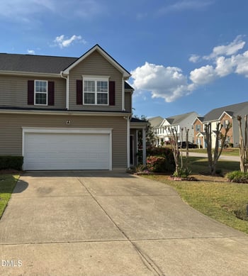 524 Woodson Dr, Clayton, NC 27527