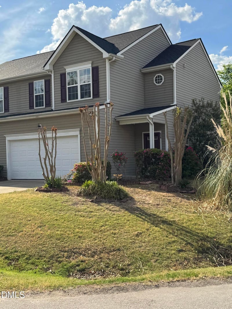 524 Woodson Dr, Clayton, NC 27527