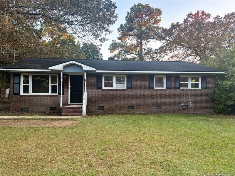 5245 Butternut Dr, Fayetteville, NC 28304
