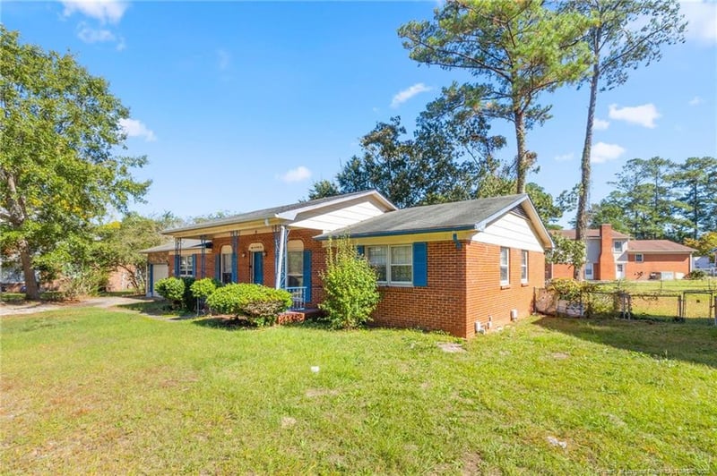 5246 Sundown Dr, Fayetteville, NC 28303