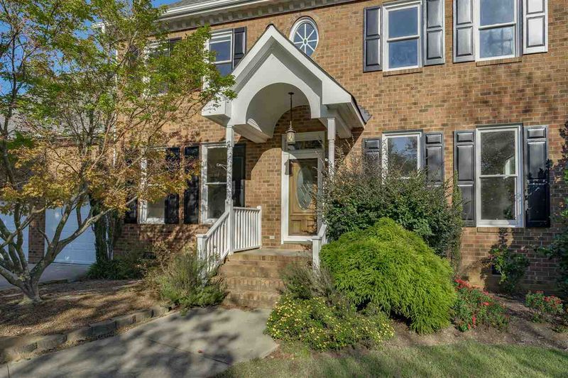5249 Linwick Dr, Fuquay Varina, NC 27526