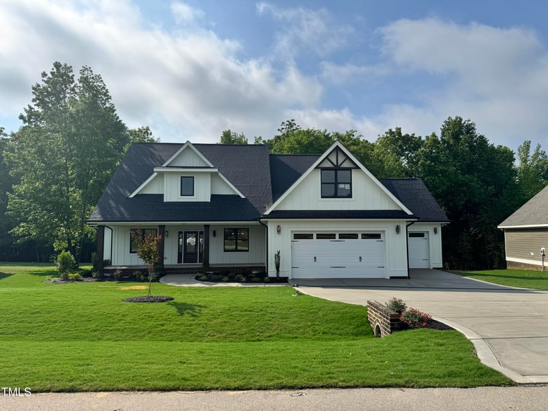 525 Allesandra Dr, Clayton, NC 27527