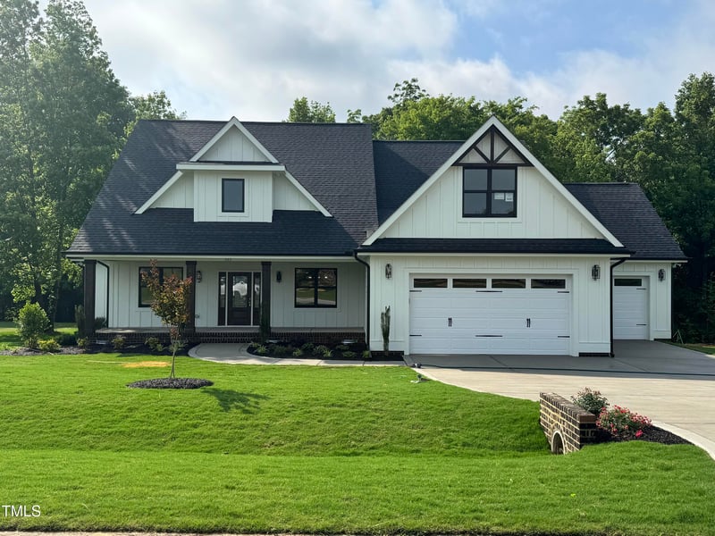 525 Allesandra Dr, Clayton, NC 27527