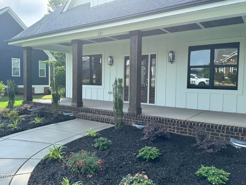 525 Allesandra Dr, Clayton, NC 27527