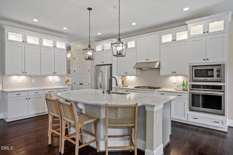 525 Ancient Oaks Dr, Holly Springs, NC 27540