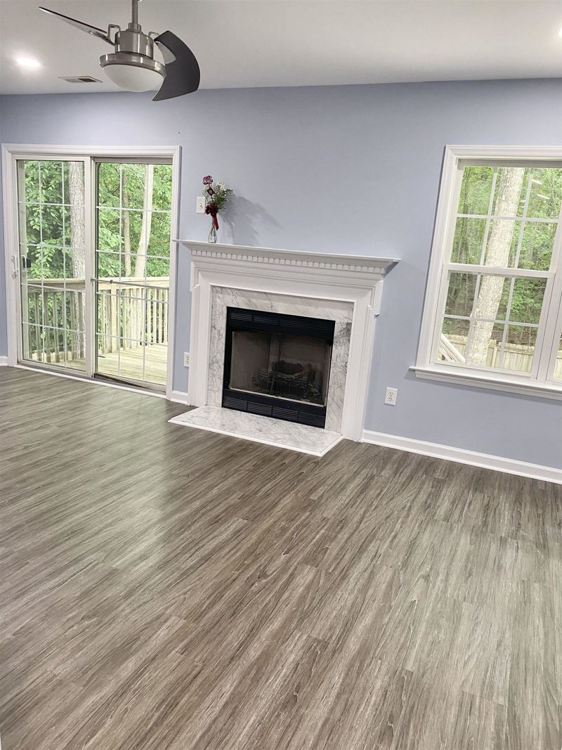 525 Arbor Creek Dr, Holly Springs, NC 27540