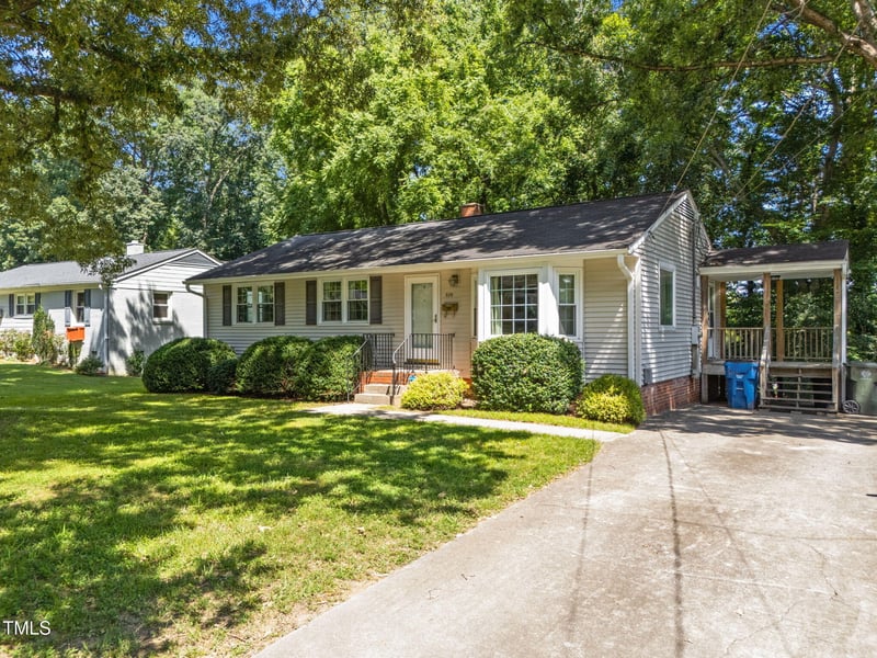 525 Barksdale Dr, Raleigh, NC 27604