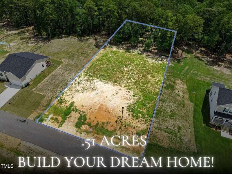 525 Barnes Landing Dr, Four Oaks, NC 27524