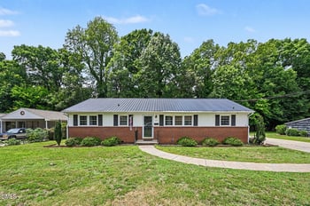 525 Carr St, Mebane, NC 27302