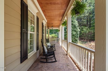 525 Chrismill Ln, Holly Springs, NC 27540