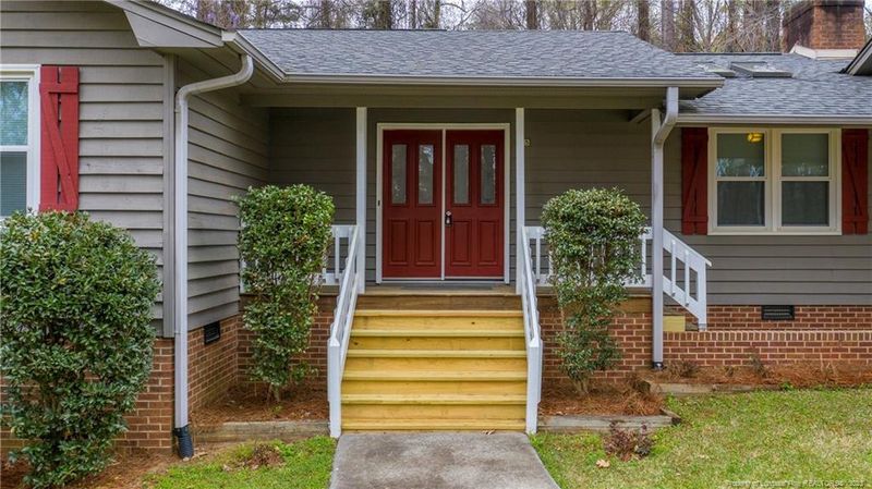 525 Forrest Dr, Sanford, NC 27330