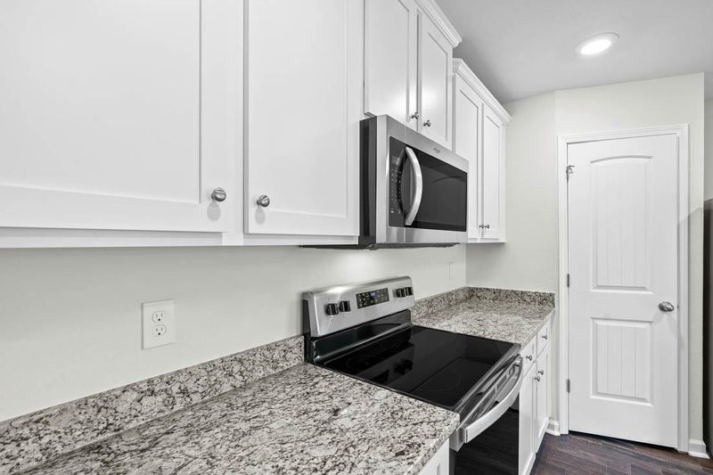 525 Gusty Ln, Zebulon, NC 27597