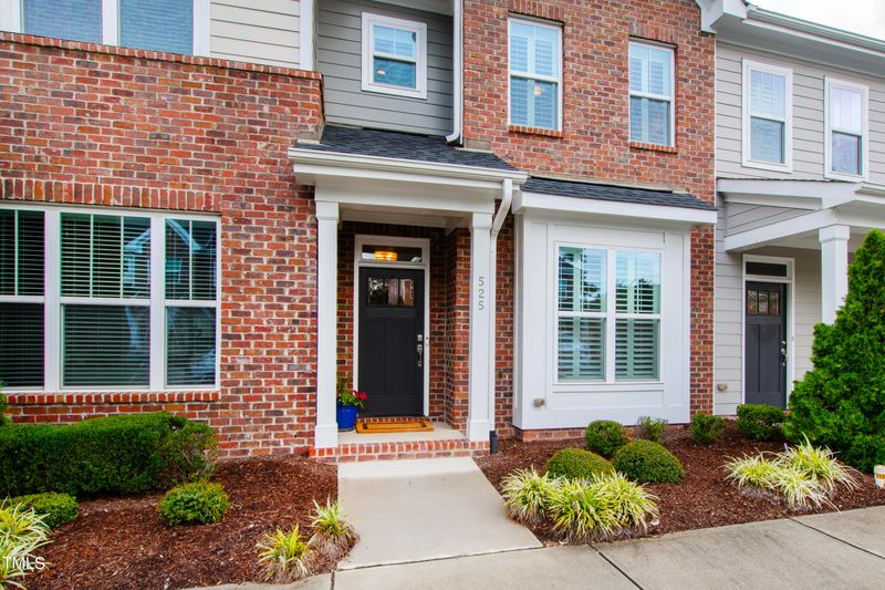 525 Ledbetter Ct, Raleigh, NC 27608