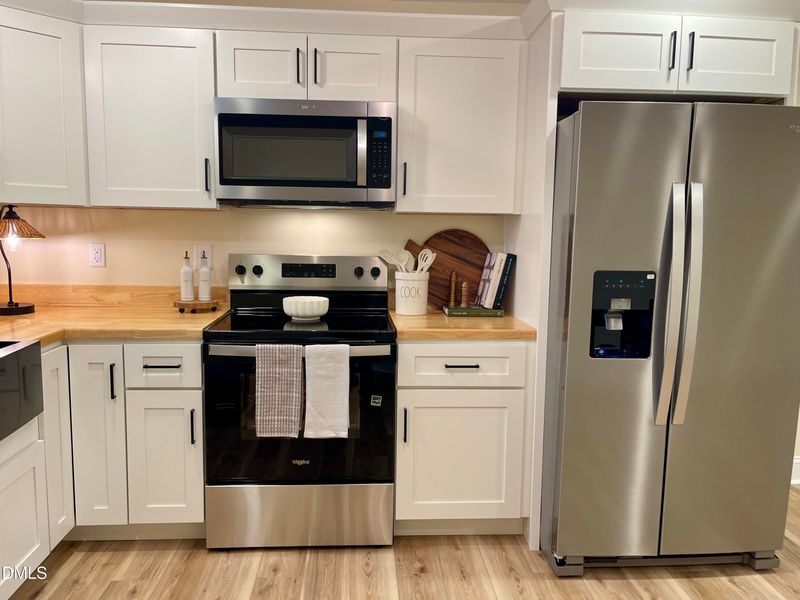 525 Lee St, Burlington, NC 27217