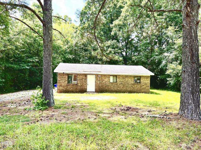 525 Locust Rd, Hillsborough, NC 27278
