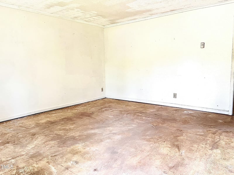 525 Locust Rd, Hillsborough, NC 27278