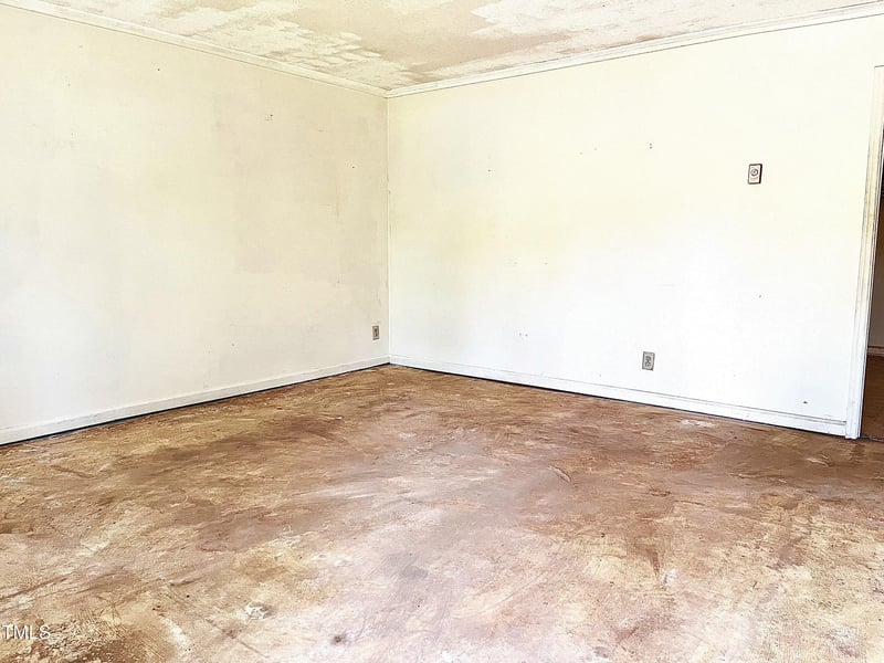 525 Locust Rd, Hillsborough, NC 27278