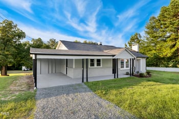 525 Stewart St, Coats, NC 27521