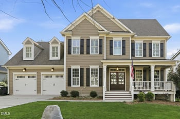 525 Wanderview Ln, Holly Springs, NC 27540