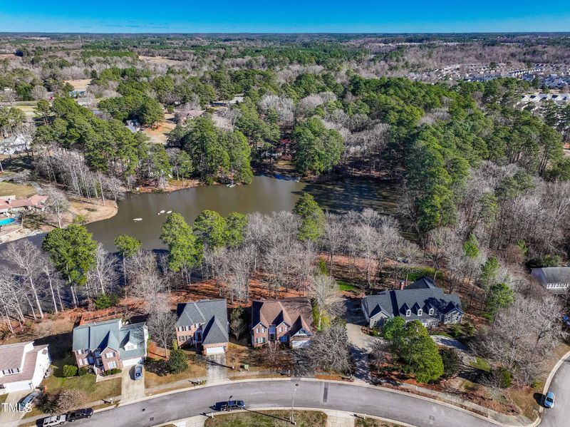 5252 Pinehall Wynd, Raleigh, NC 27604