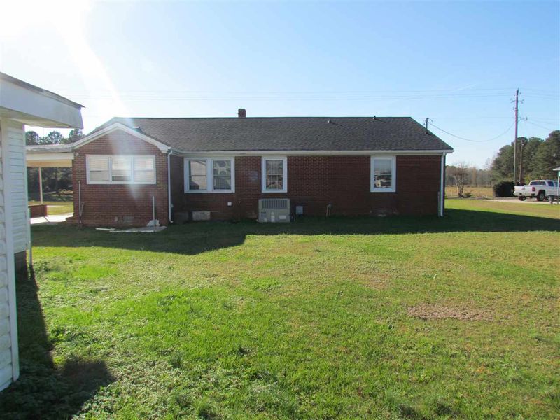 5252 W Us 70 St, Clayton, NC 27520