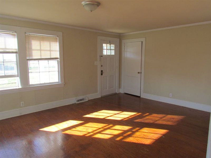 5252 W Us 70 St, Clayton, NC 27520