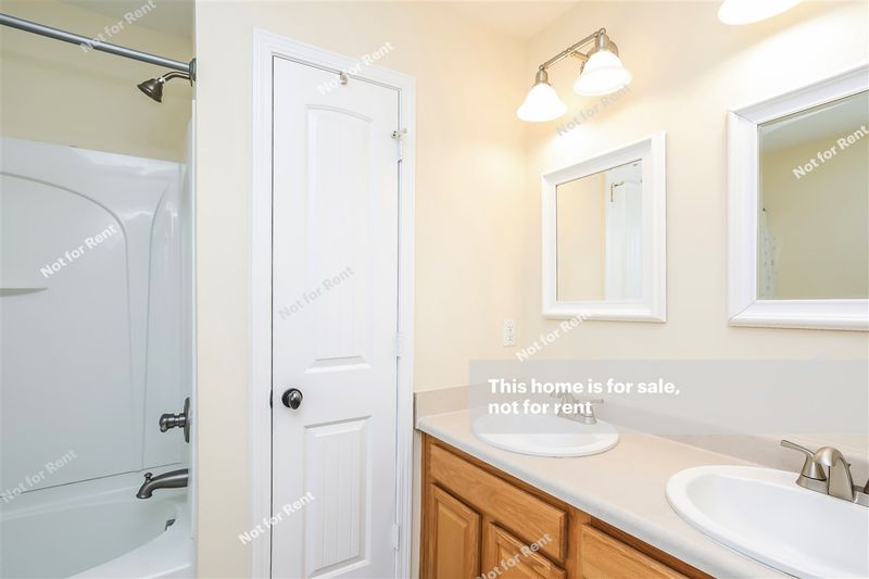 526 Abbey Fields Loop, Morrisville, NC 27560