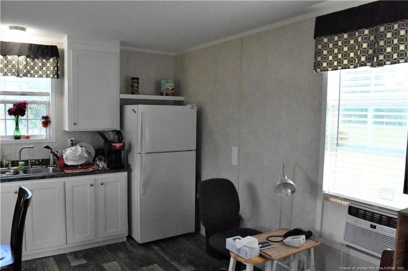 526 Christmas Tree Rd, Dunn, NC 28334