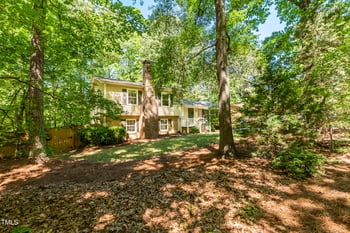 526 Colony Woods Dr, Chapel Hill, NC 27517