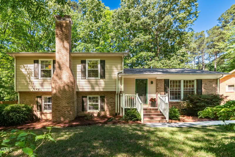 526 Colony Woods Dr, Chapel Hill, NC 27517