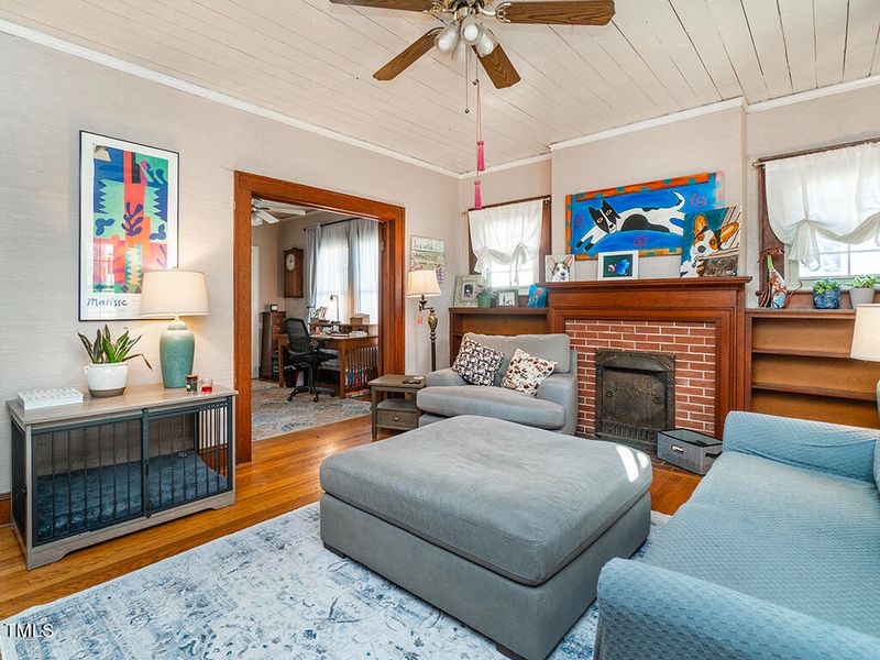 526 Hillcrest Ave, Burlington, NC 27215