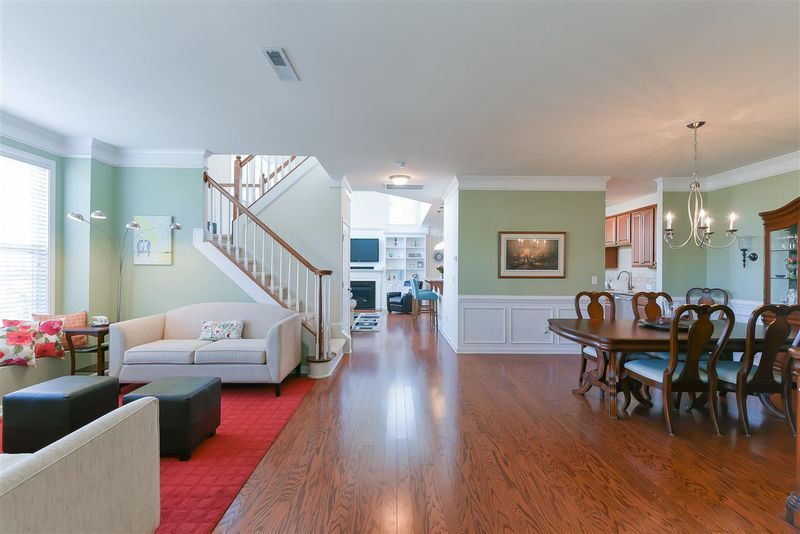 526 Sealine Dr, Cary, NC 27519