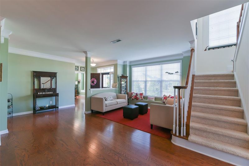 526 Sealine Dr, Cary, NC 27519