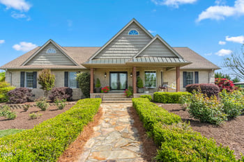 5260 Sartin Rd, Burlington, NC 27217