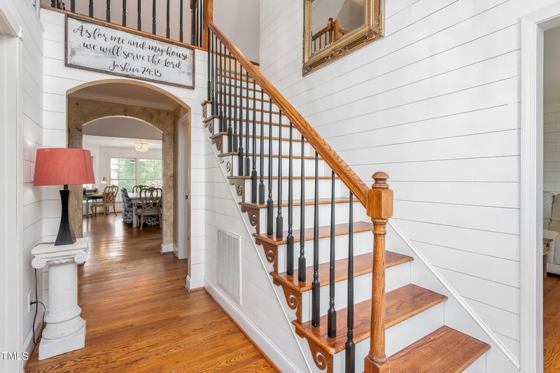 5260 Sartin Rd, Burlington, NC 27217