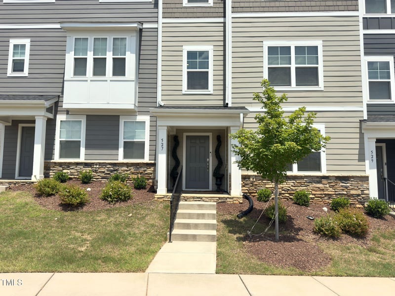 527 Brushford Ln, Wake Forest, NC 27587