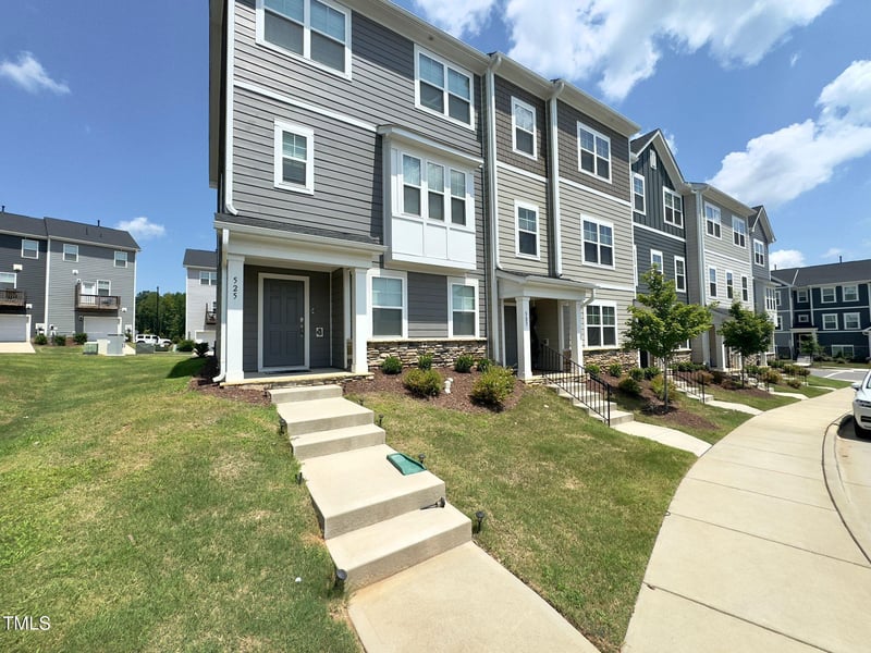 527 Brushford Ln, Wake Forest, NC 27587