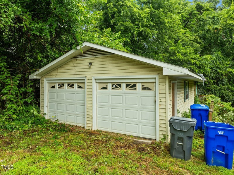 527 Cornelius St, Hillsborough, NC 27278