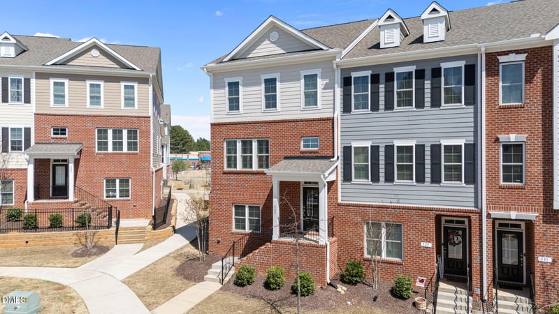 527 Gateway Townes Blvd, Wake Forest, NC 27587