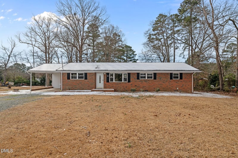 527 Glenwood Dr, Sanford, NC 27330