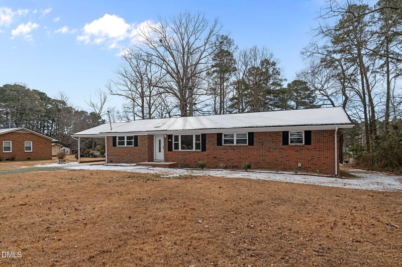527 Glenwood Dr, Sanford, NC 27330