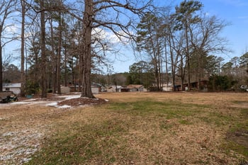 527 Glenwood Dr, Sanford, NC 27330