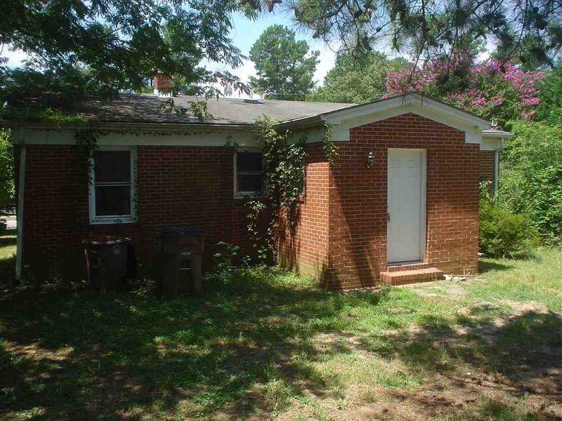 527 E Perry Ave, Wake Forest, NC 27587