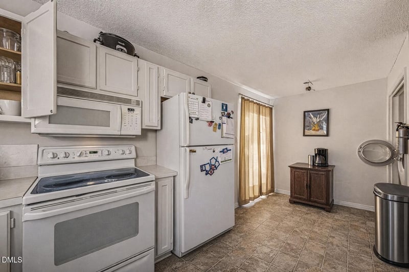 527 Woodwinds Dr, Durham, NC 27713